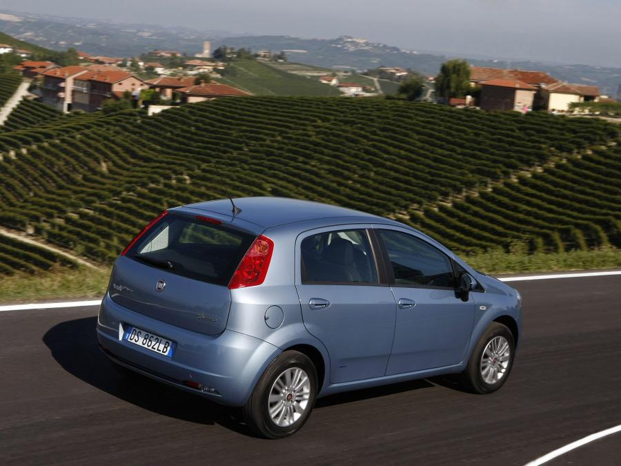  Fiat Grande Punto Natural Power 2008 года  (фото 19 из 56)